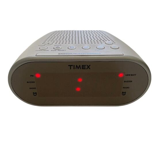 Timex IT2312 White AM/FM‎ Dual Alarm Clock Radio Digital Red LED Display Tested - Picture 3 of 4